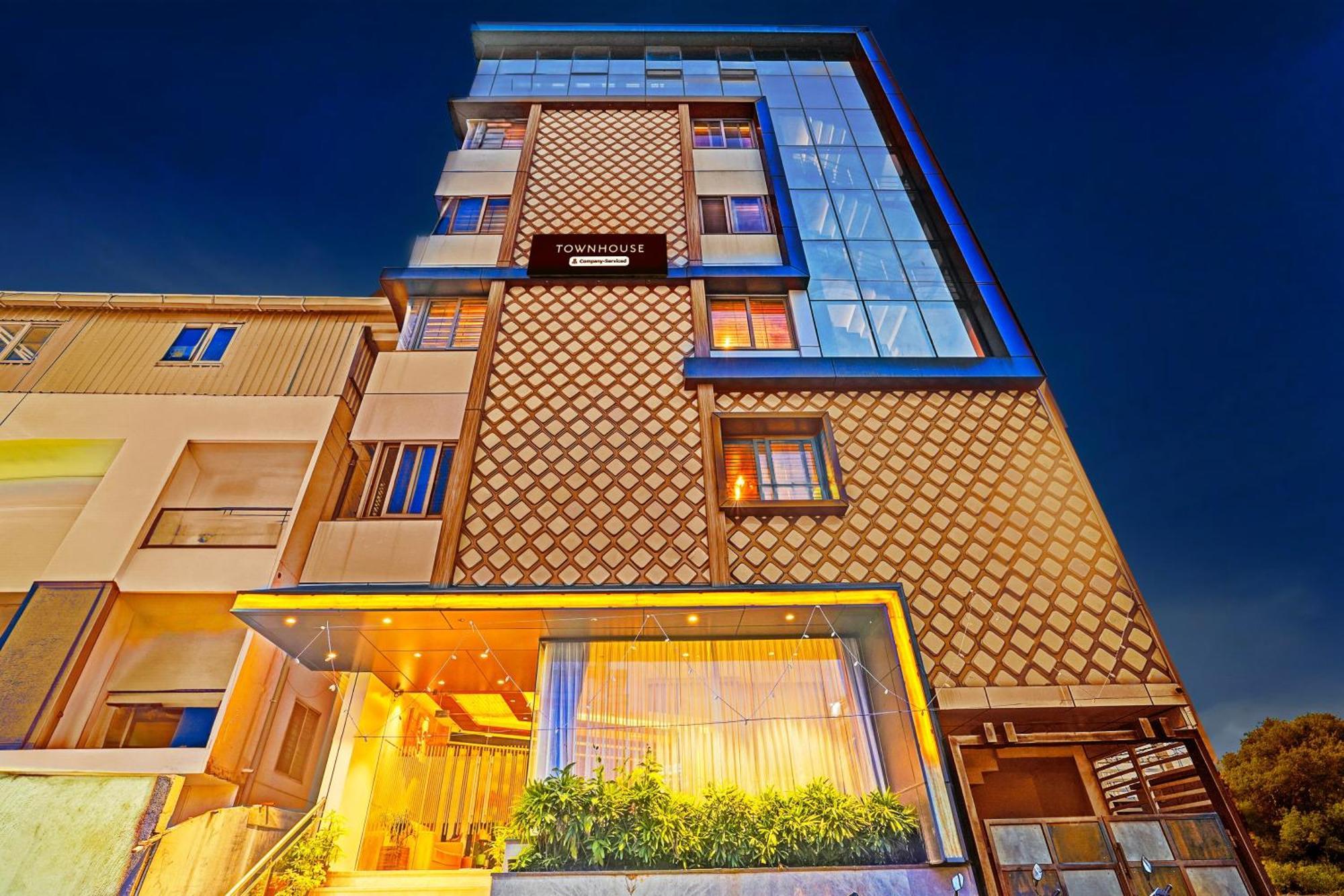 Hotel Super Townhouse Indiranagar à Bangalore Extérieur photo