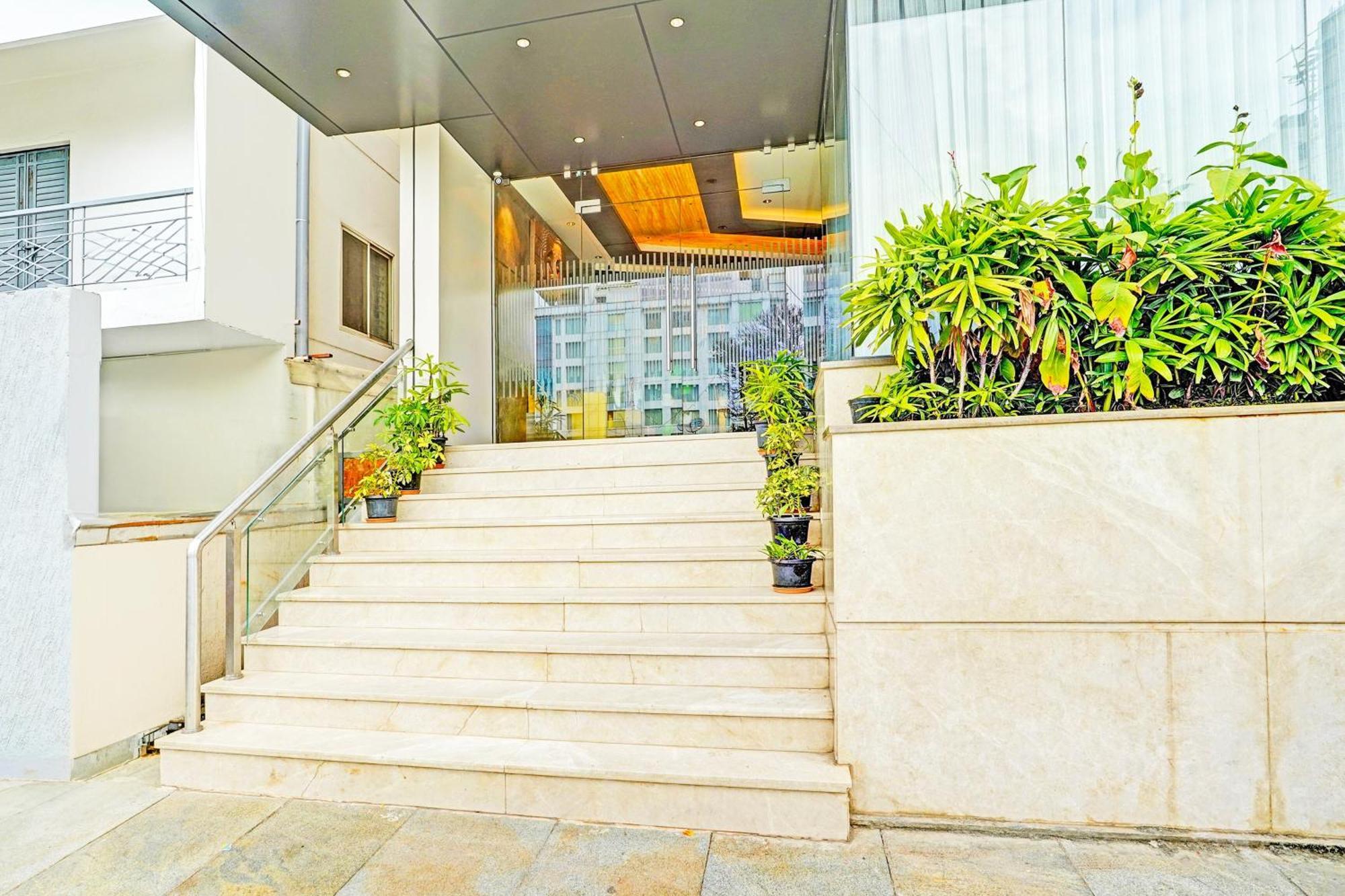 Hotel Super Townhouse Indiranagar à Bangalore Extérieur photo