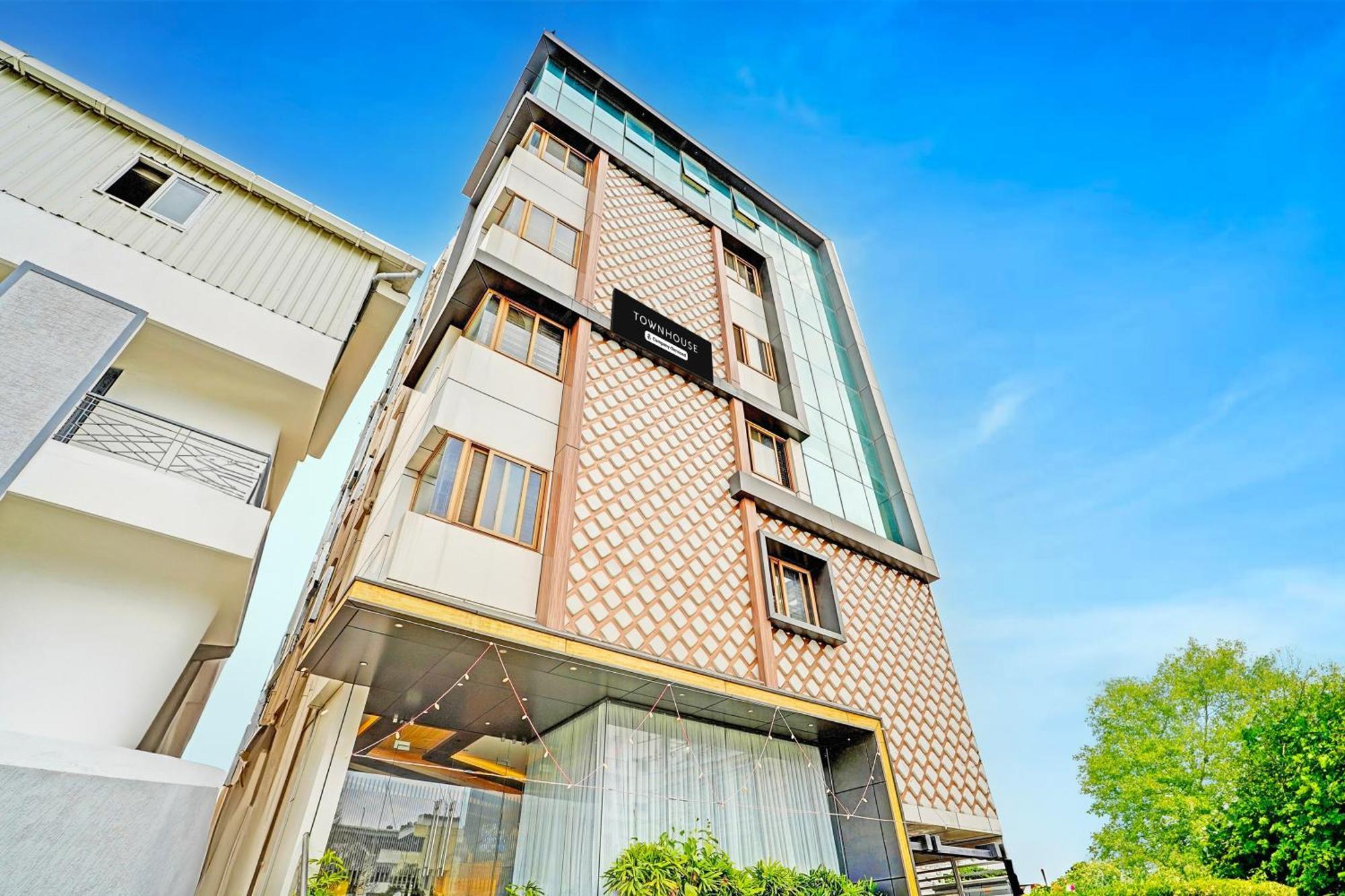 Hotel Super Townhouse Indiranagar à Bangalore Extérieur photo