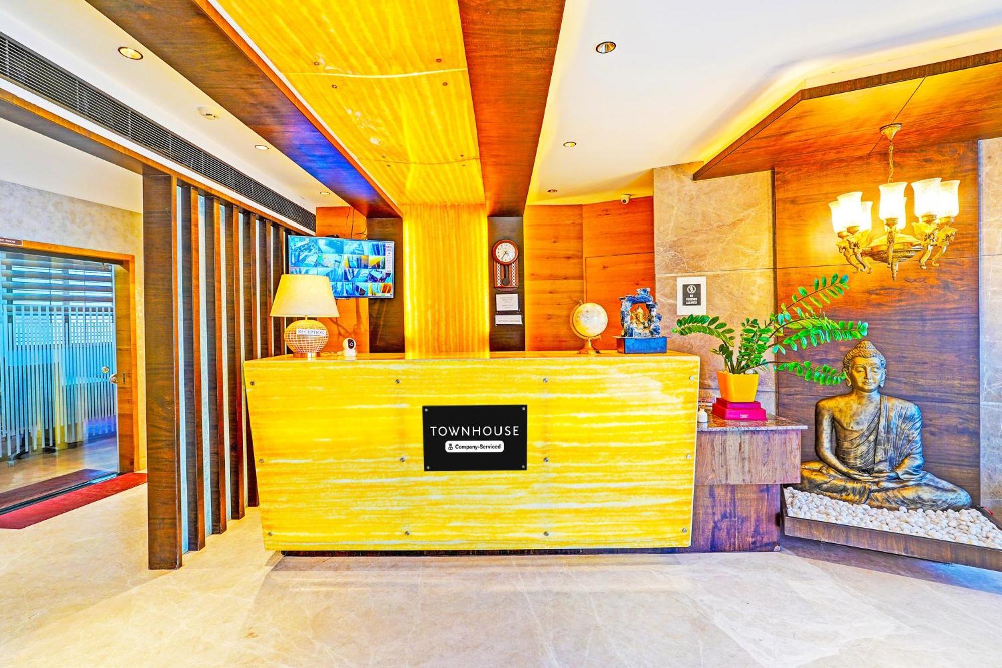 Hotel Super Townhouse Indiranagar à Bangalore Extérieur photo